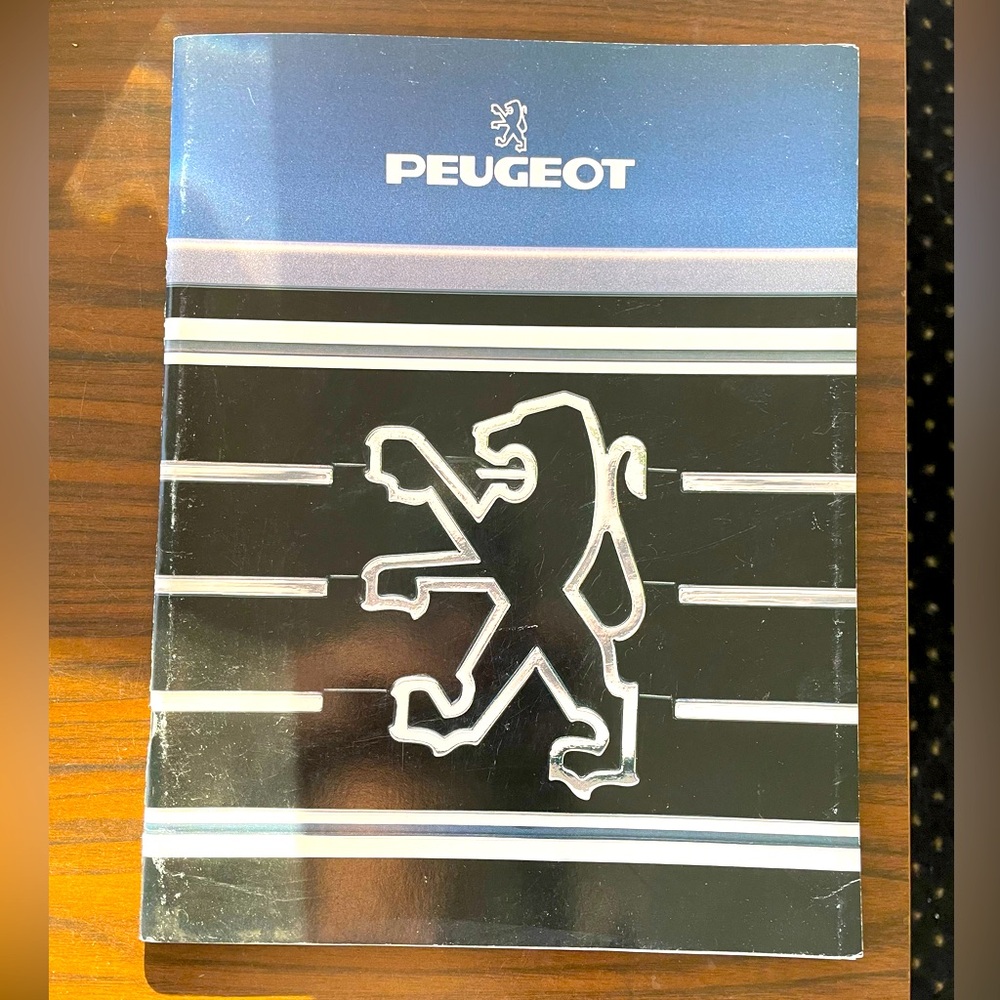PEUGEOT Sales Booklet
